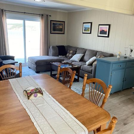 Rocky Harbour Oceanfront Villa Luaran gambar